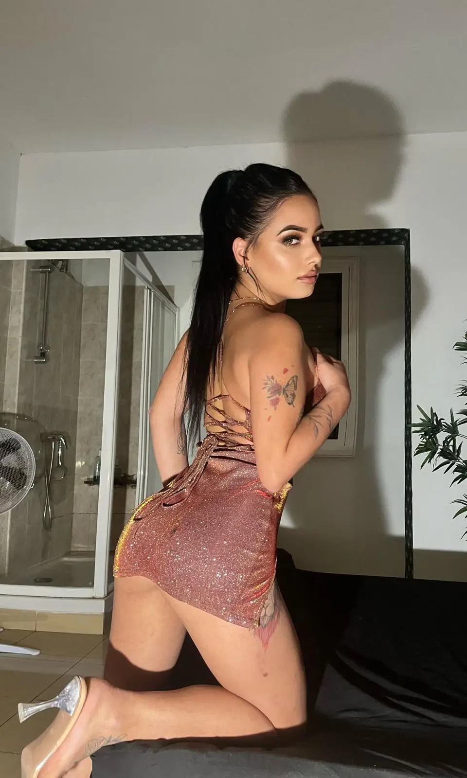 Jen 21 años cubana canaria1 Escort en la riviera del sol